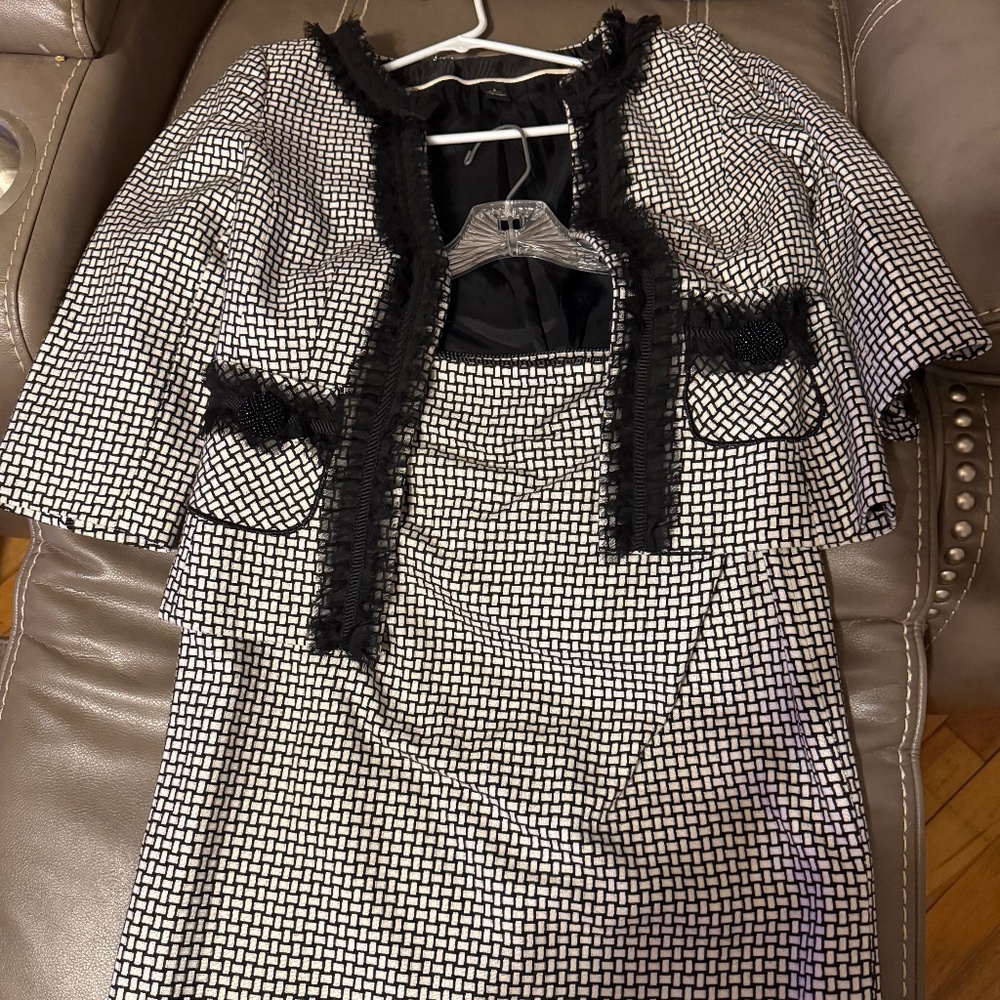 Women’s suit